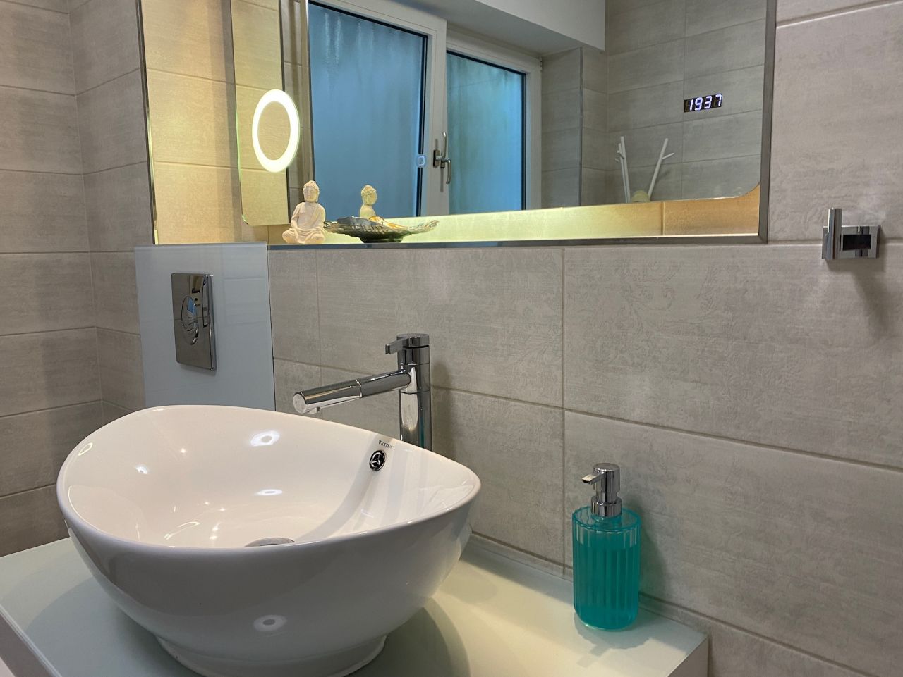 Wunderschöne Eigentumswohnung in St. Tönis mit großer Terrasse und Garten