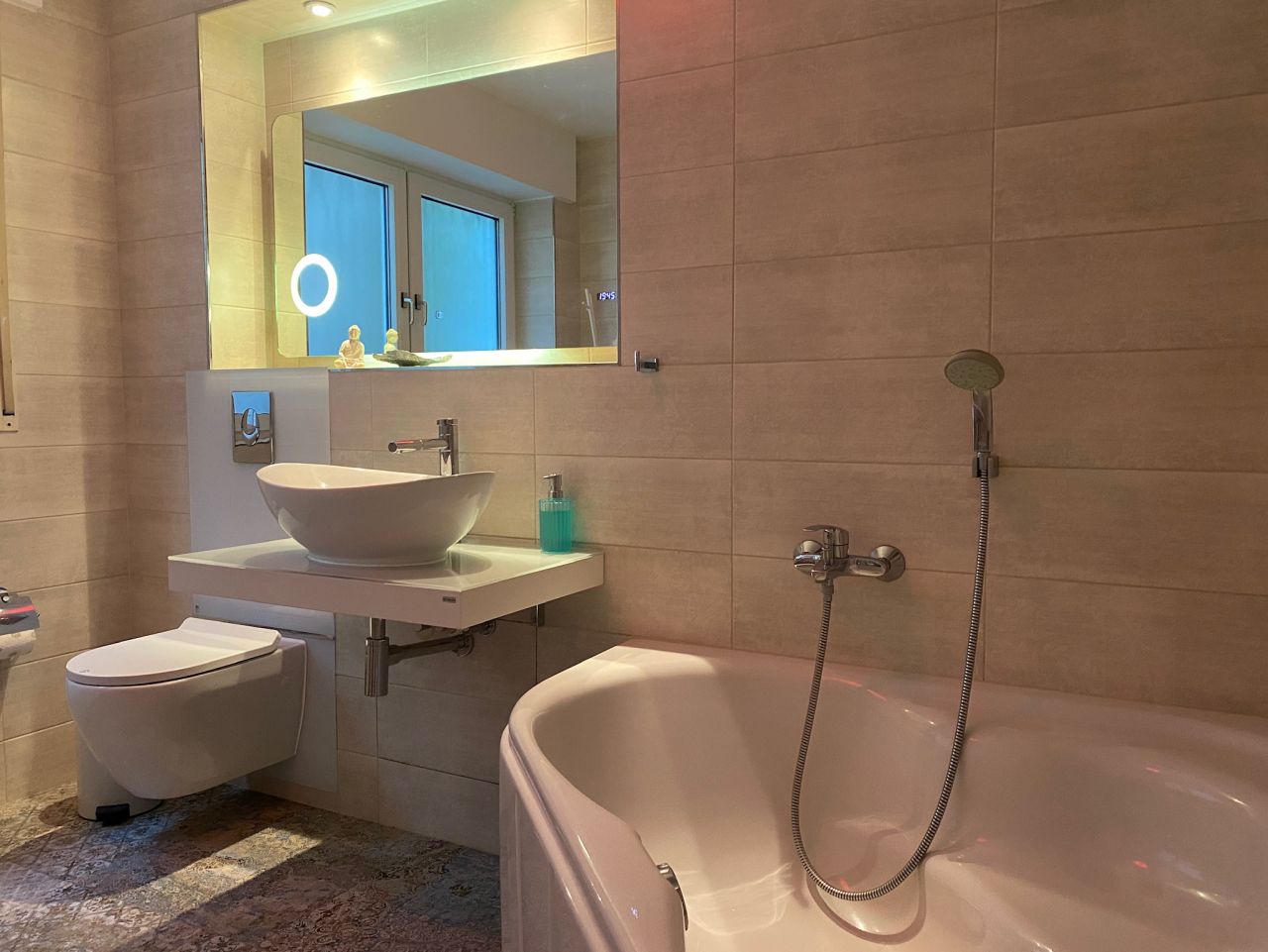 Wunderschöne Eigentumswohnung in St. Tönis mit großer Terrasse und Garten