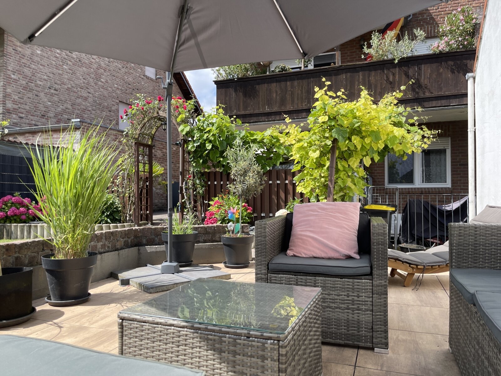 Wunderschöne Eigentumswohnung in St. Tönis mit großer Terrasse und Garten