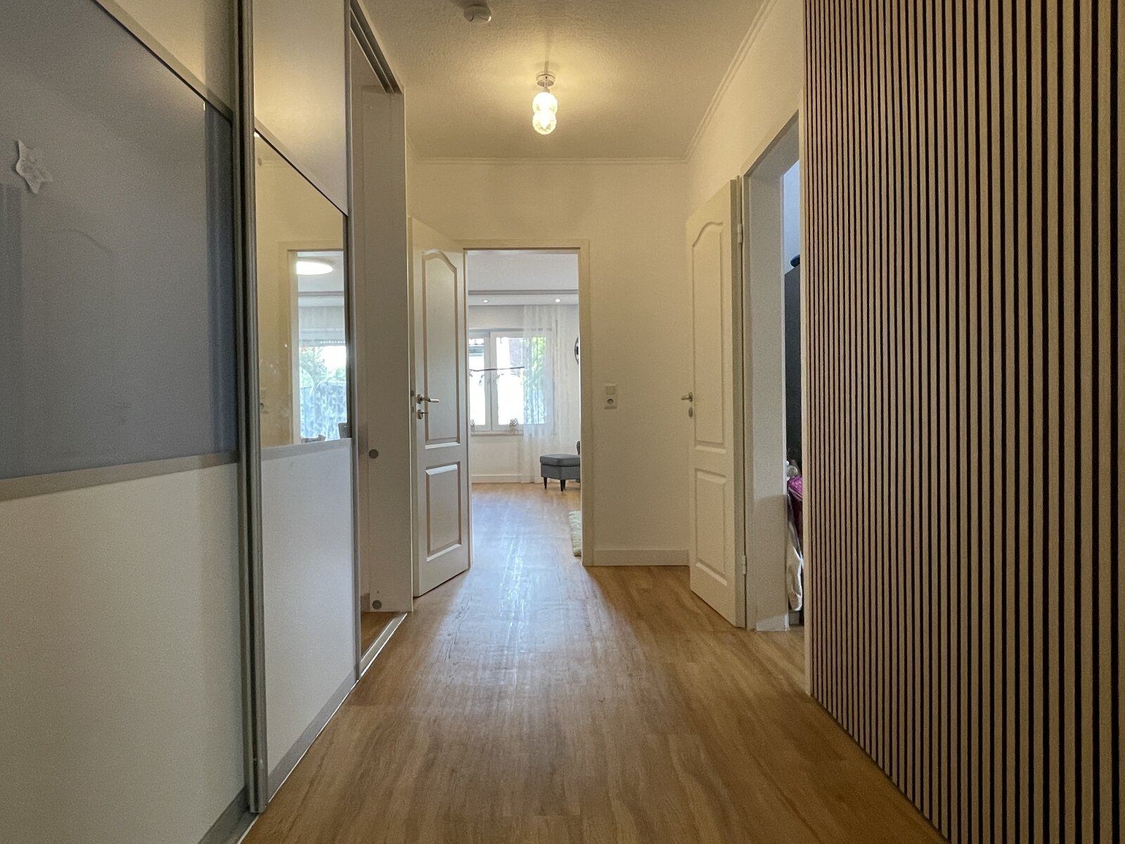 Wunderschöne Eigentumswohnung in St. Tönis mit großer Terrasse und Garten