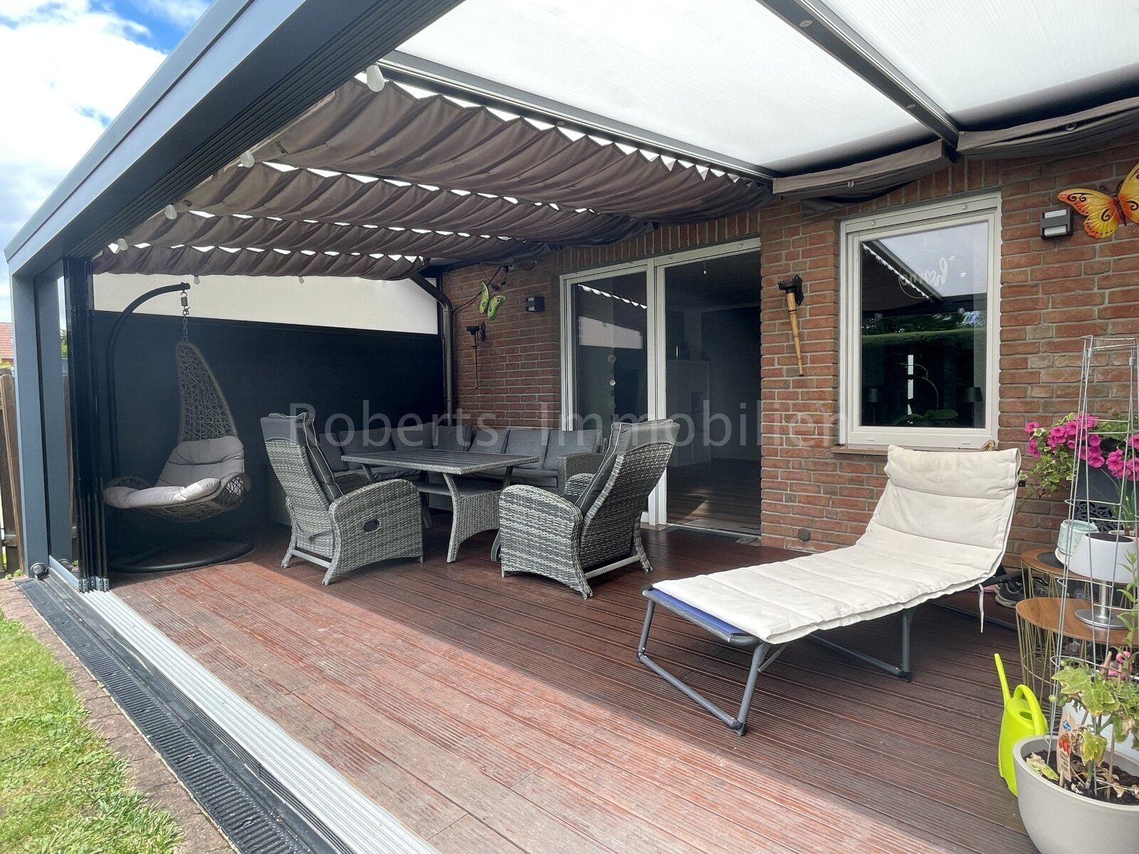 schönes Wohnen in St. Tönis + Reihenendhaus mit Carport und Stellplätzen +