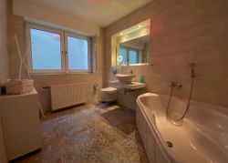Badezimmer UG Badezimmer UG