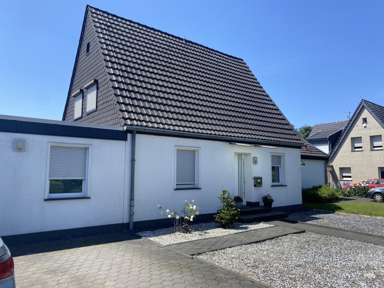 Aussenansicht Straßenseite Aussenansicht Straßenseite
