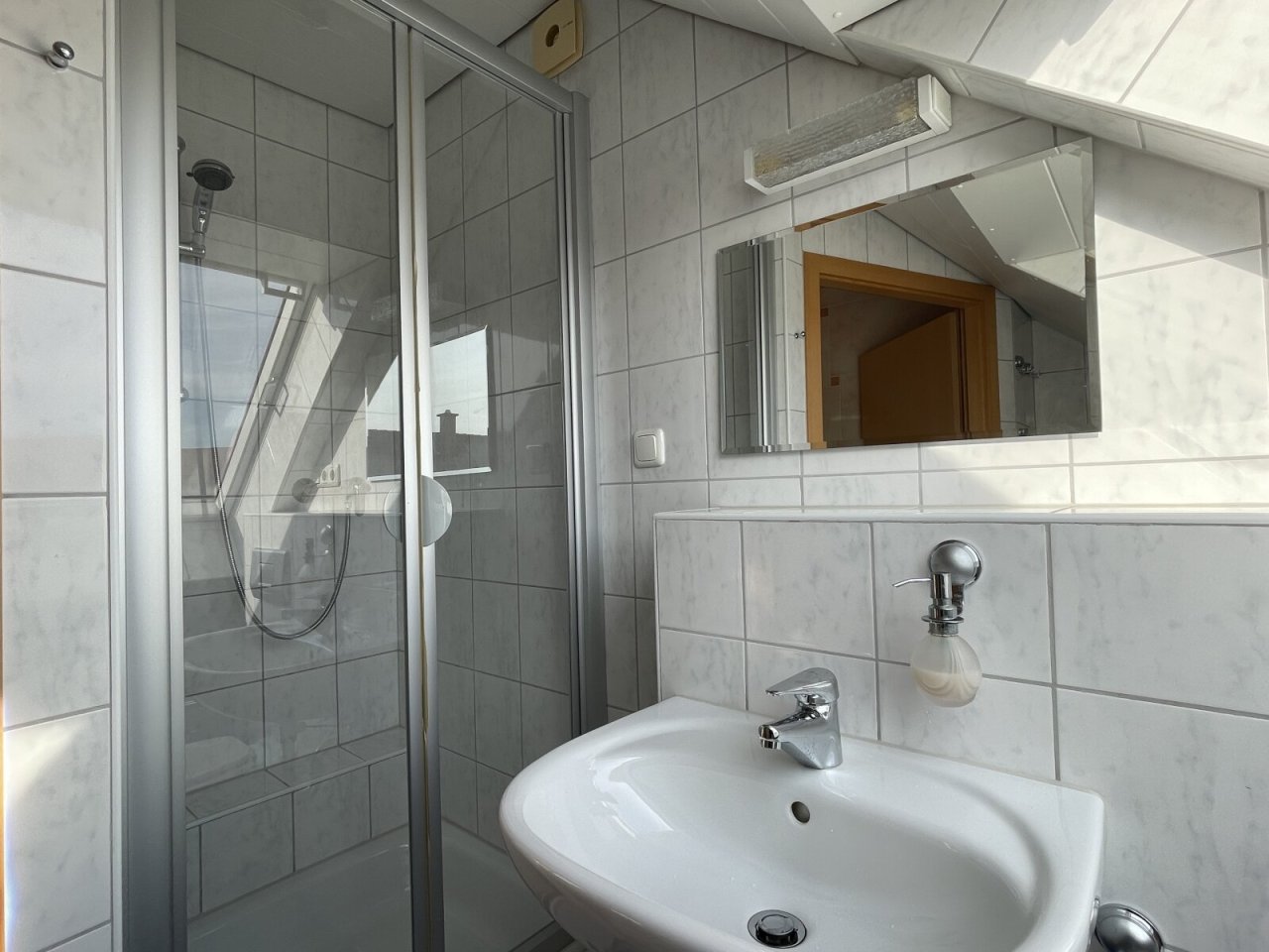 Badezimmer im DG() Badezimmer im DG()