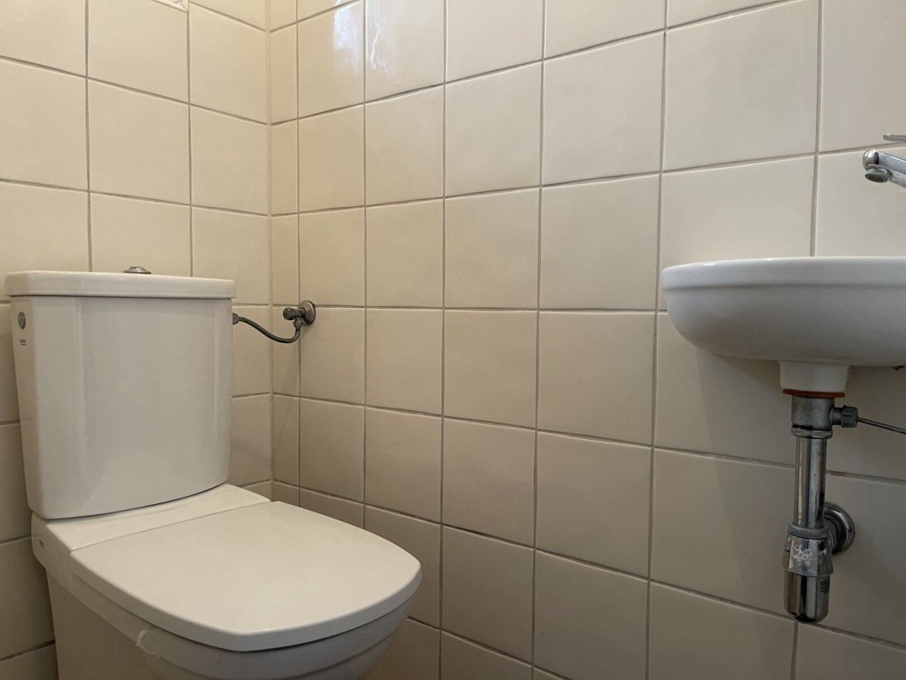Gäste WC im Erdgeschoss Gäste WC im Erdgeschoss